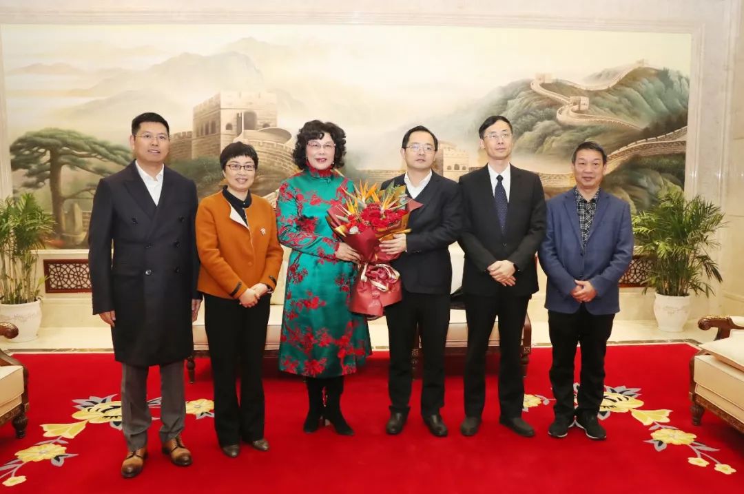 Uwin电竞 - Uwin创立电竞人生